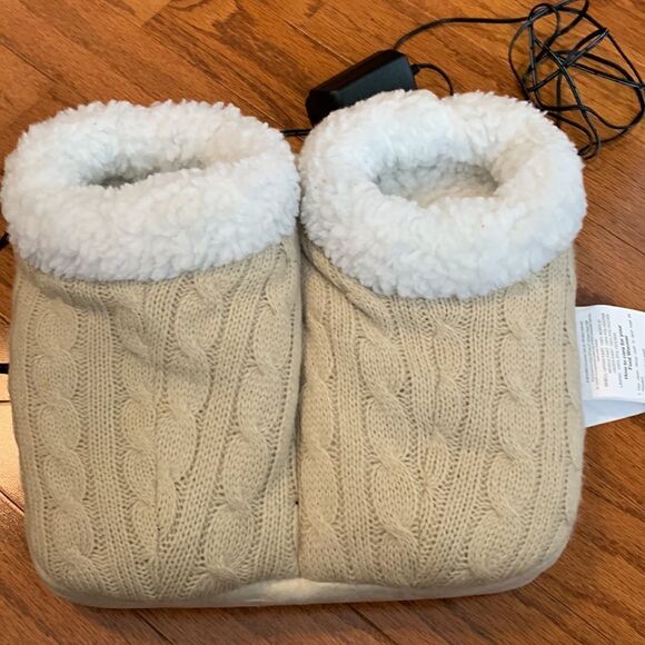 Dr. Scholl Size Large8-10 Heated Foot Massager tan sweater outer/faux fur inner - Picture 8 of 10